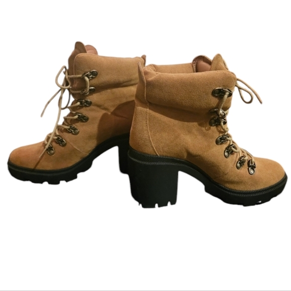 BEAST FASHION Tan platform chunky lace up work boots. Size 7 - Picture 6 of 11